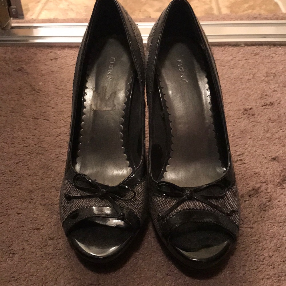 Fioni heels! Like new!